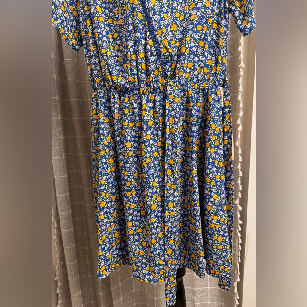 EUC Sienna Sky blue and yellow floral faux wrap Dress - Picture 5 of 7